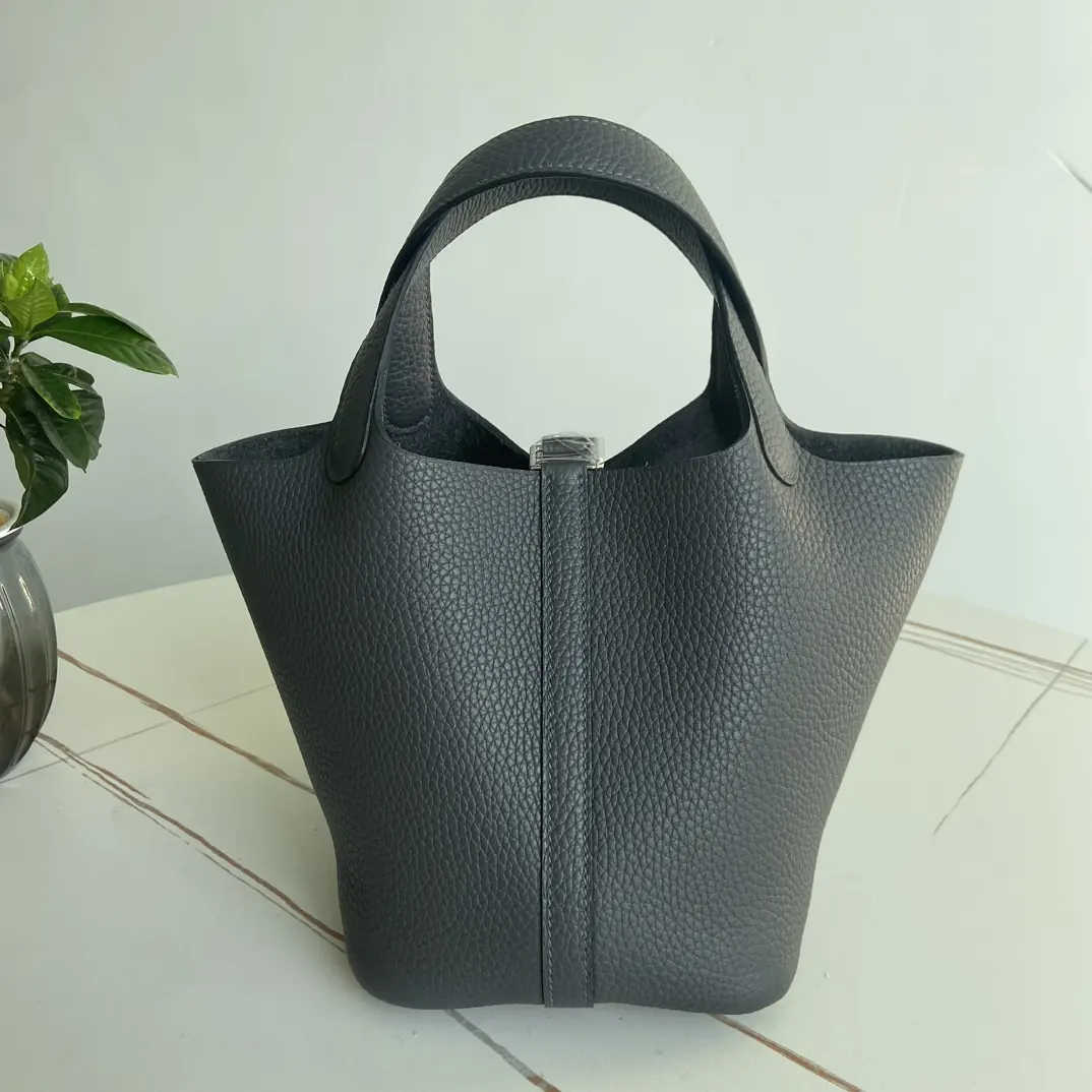 Hermes Style Leather Bag Lookbook Reference image 3