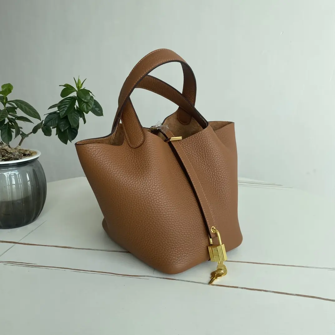 Hermes Style Leather Bag Lookbook Reference image 2