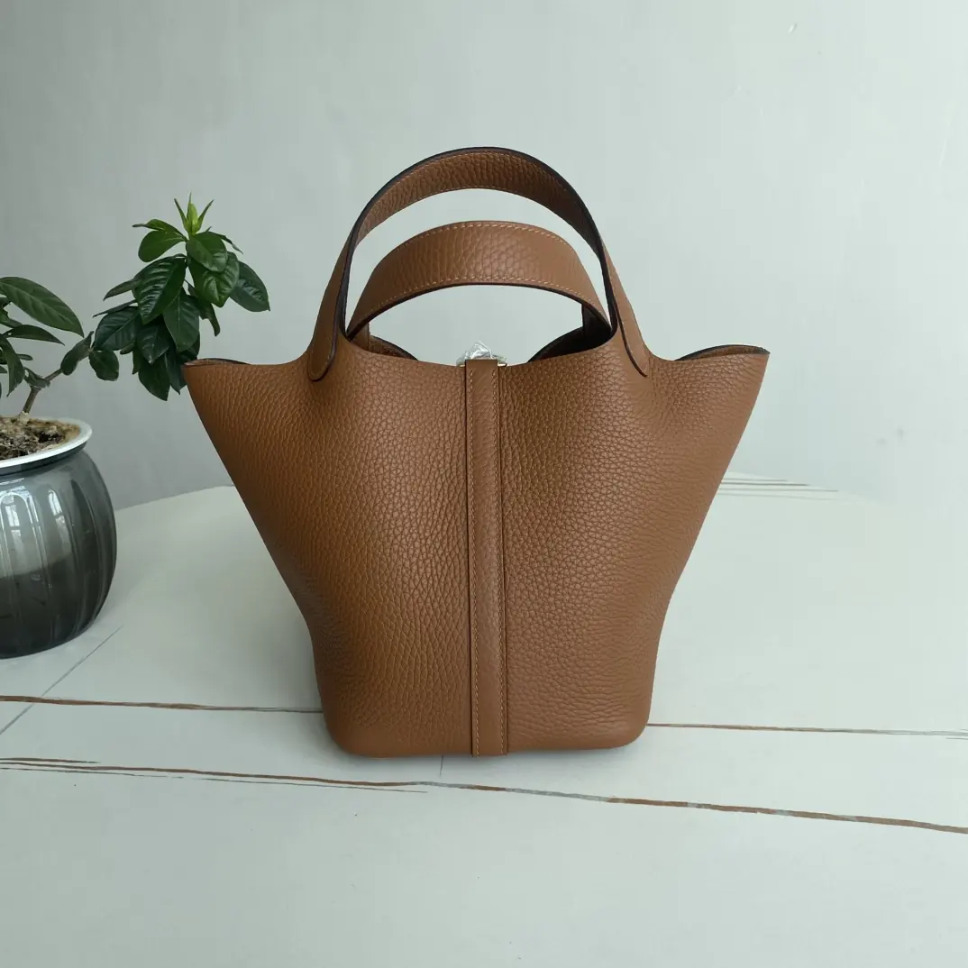 Hermes Style Leather Bag Lookbook Reference image 3