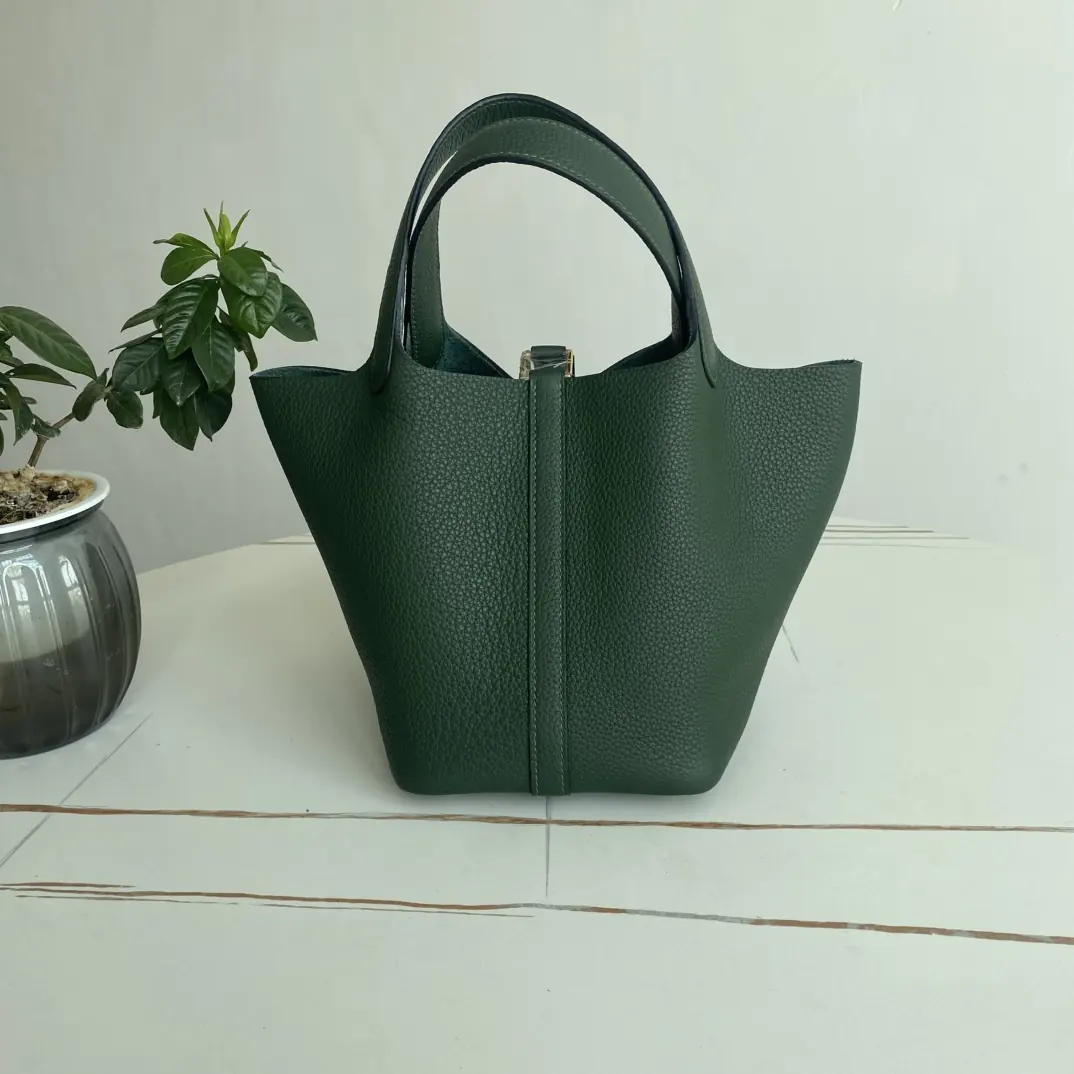 Hermes Style Leather Bag Lookbook Reference image 3