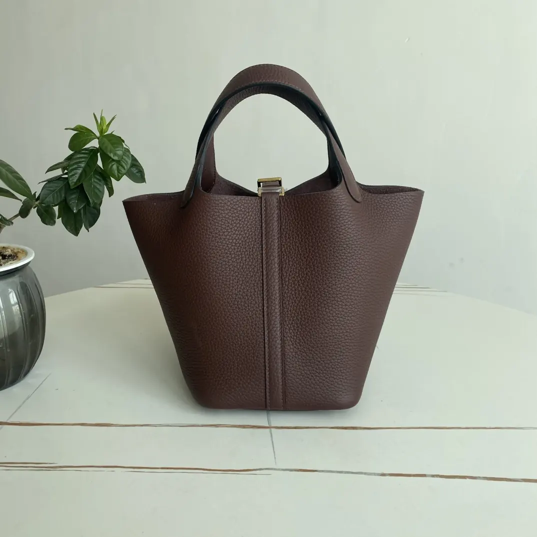 Hermes Style Leather Bag Lookbook Reference image 3