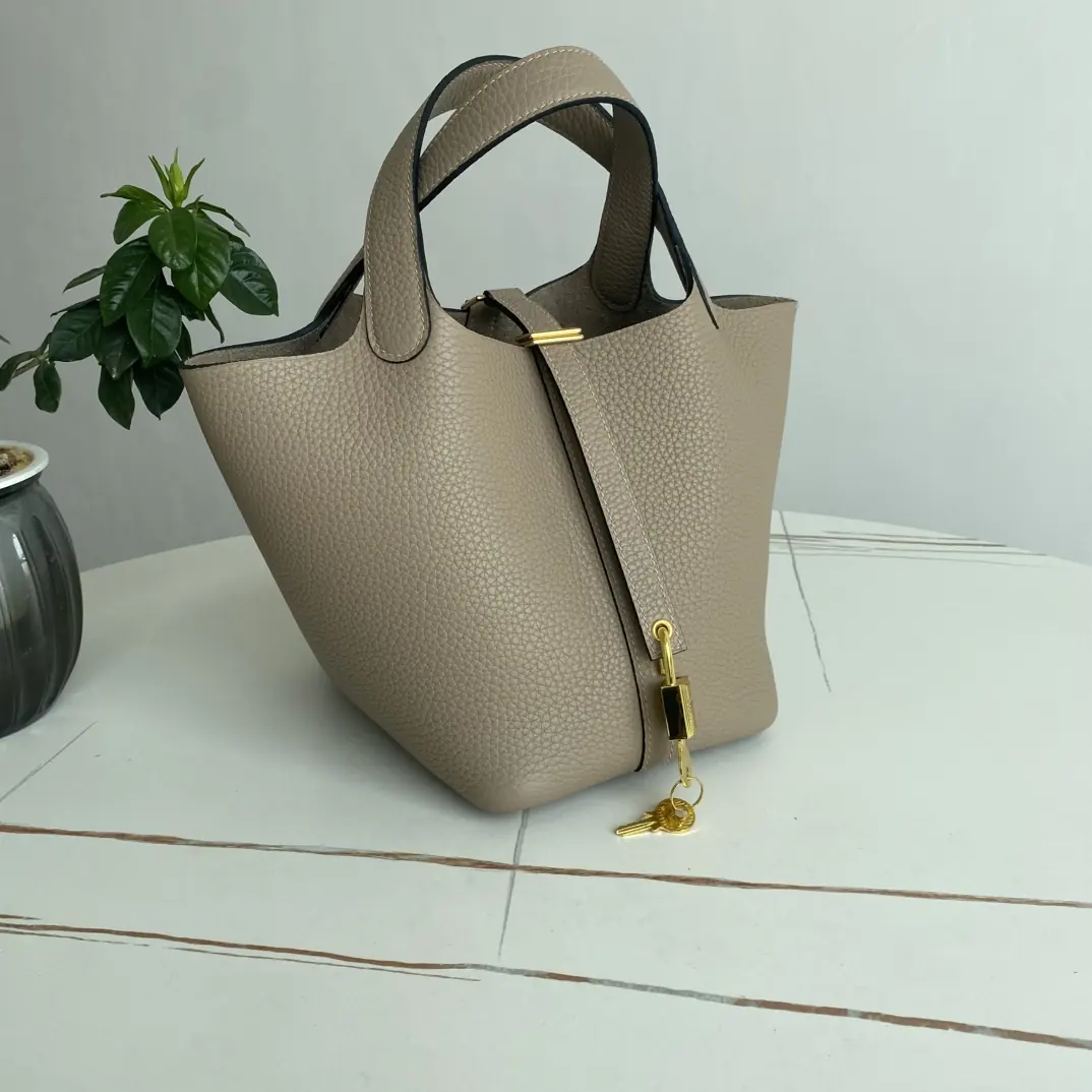 Hermes Style Leather Bag Lookbook Reference image 2