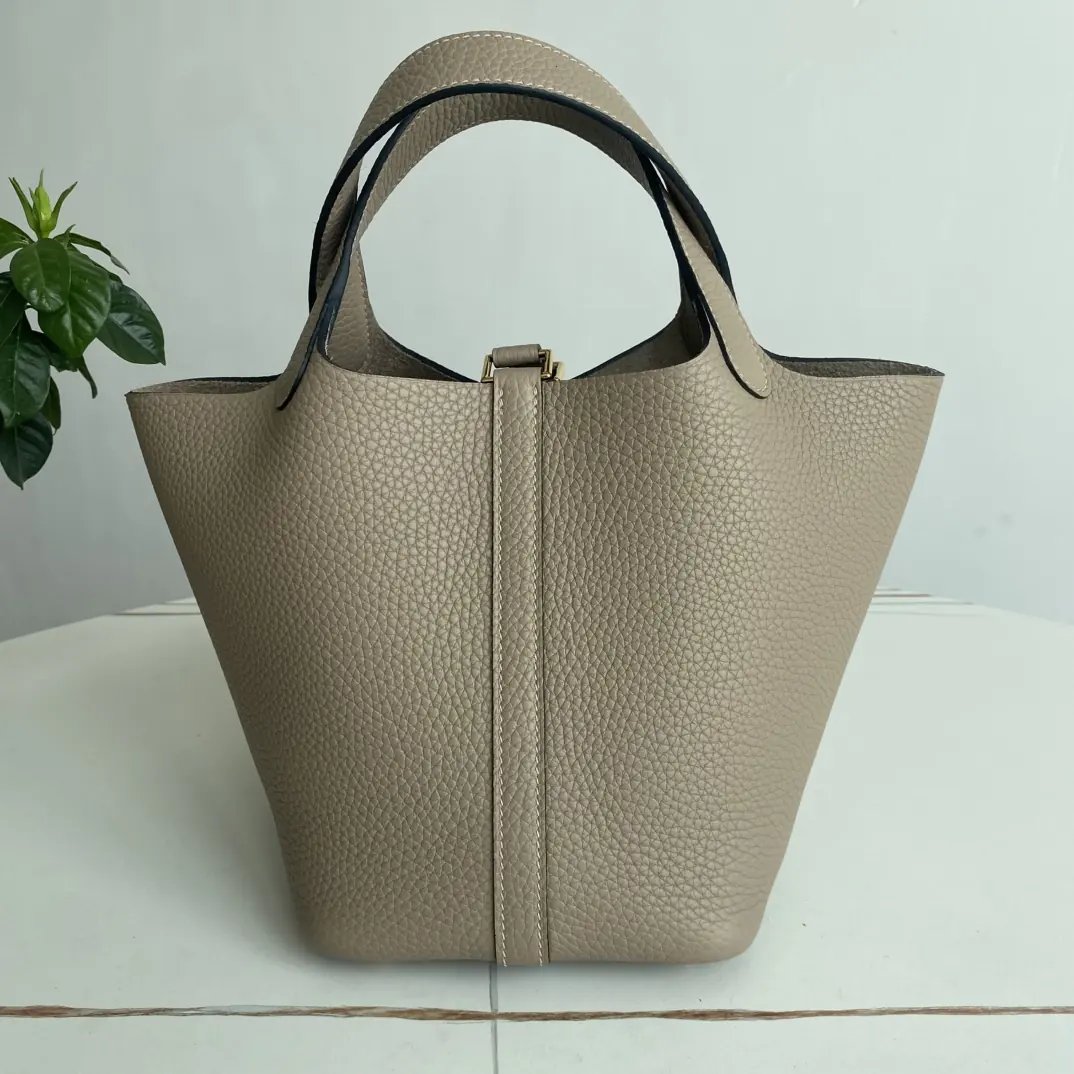 Hermes Style Leather Bag Lookbook Reference image 3