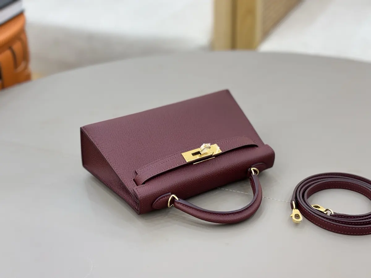 Hermes Style Leather Bag Lookbook Reference image 4