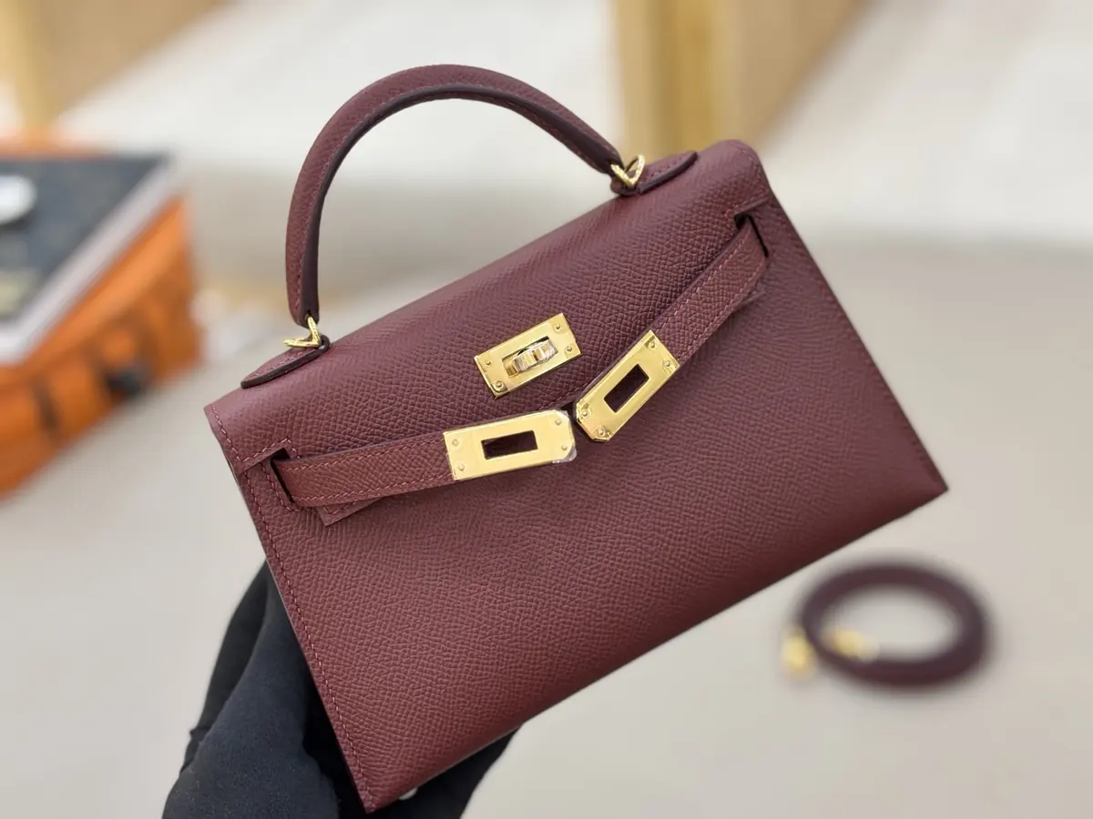 Hermes Style Leather Bag Lookbook Reference image 6