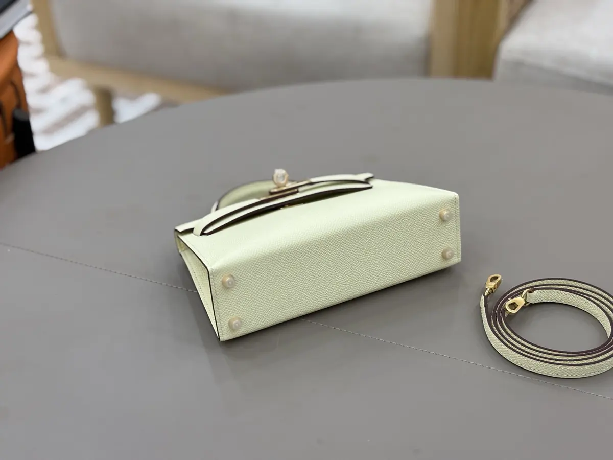 Hermes Style Leather Bag Lookbook Reference image 5