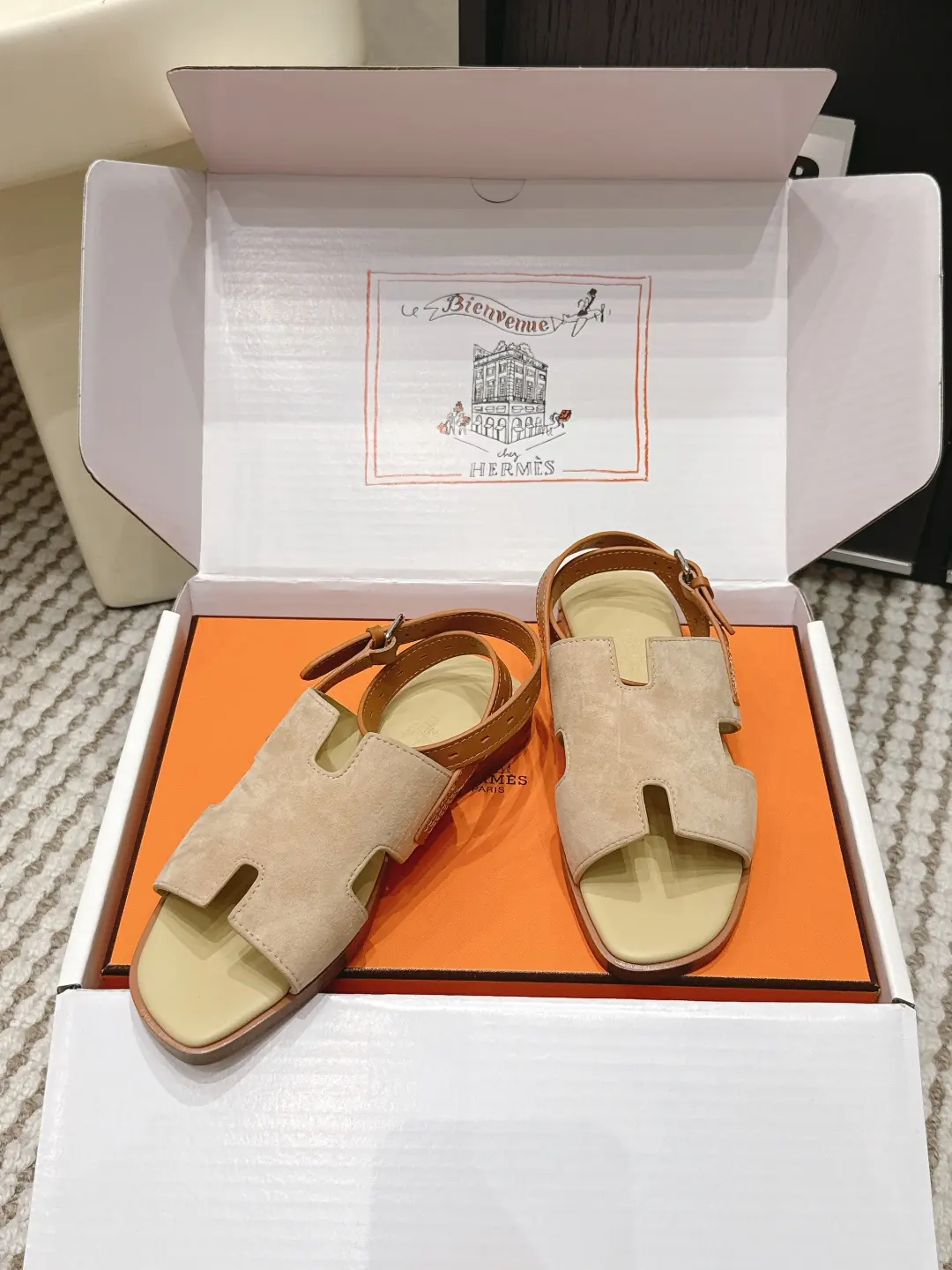 Hermes Style Leather Women's Shoes Lookbook Reference image 4
