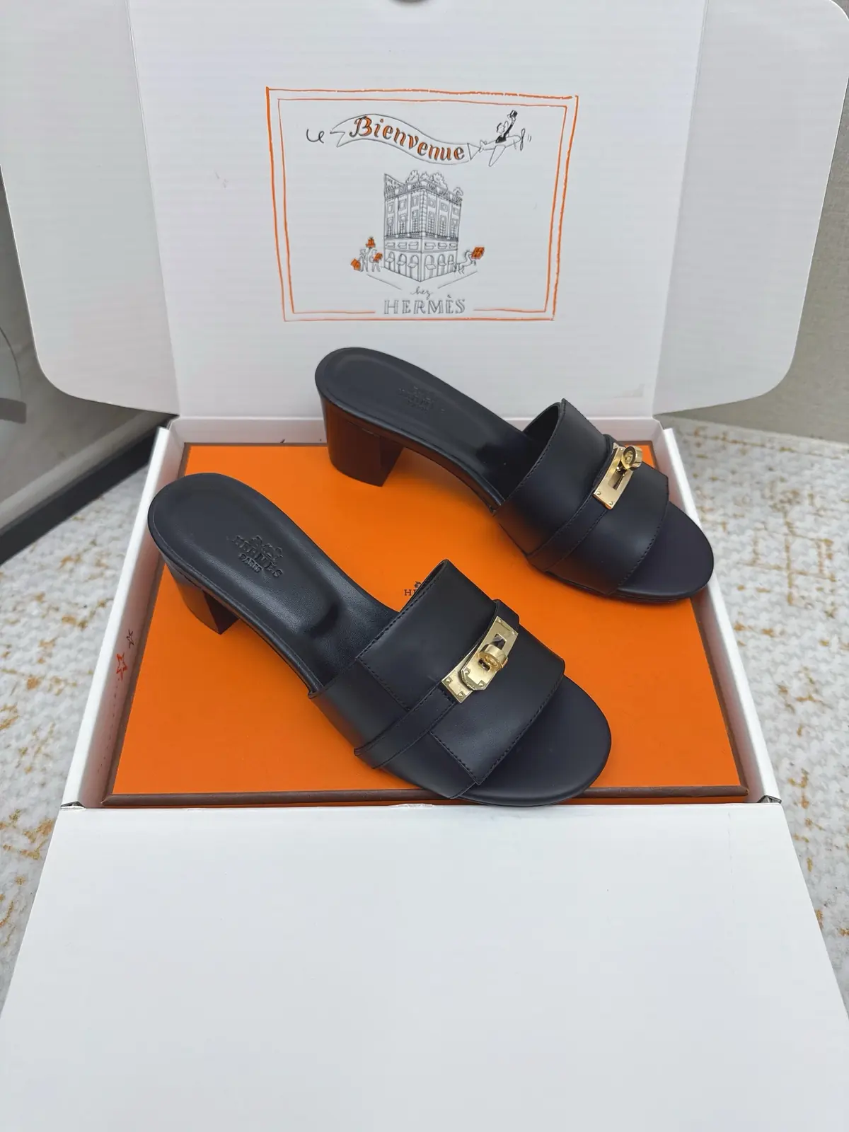 Hermes Style Pink Leather Women's Shoes Lookbook Reference image 2