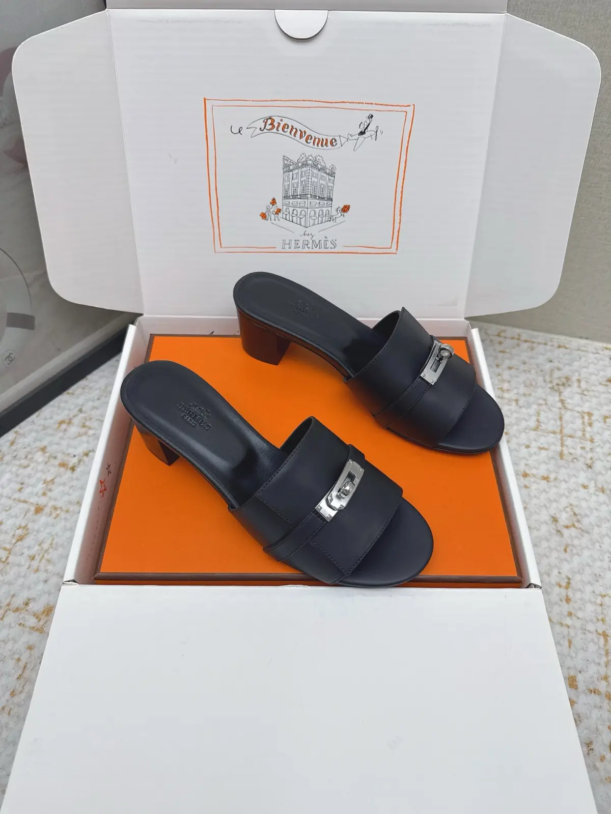 Hermes Style Pink Leather Women's Shoes Lookbook Reference image 2