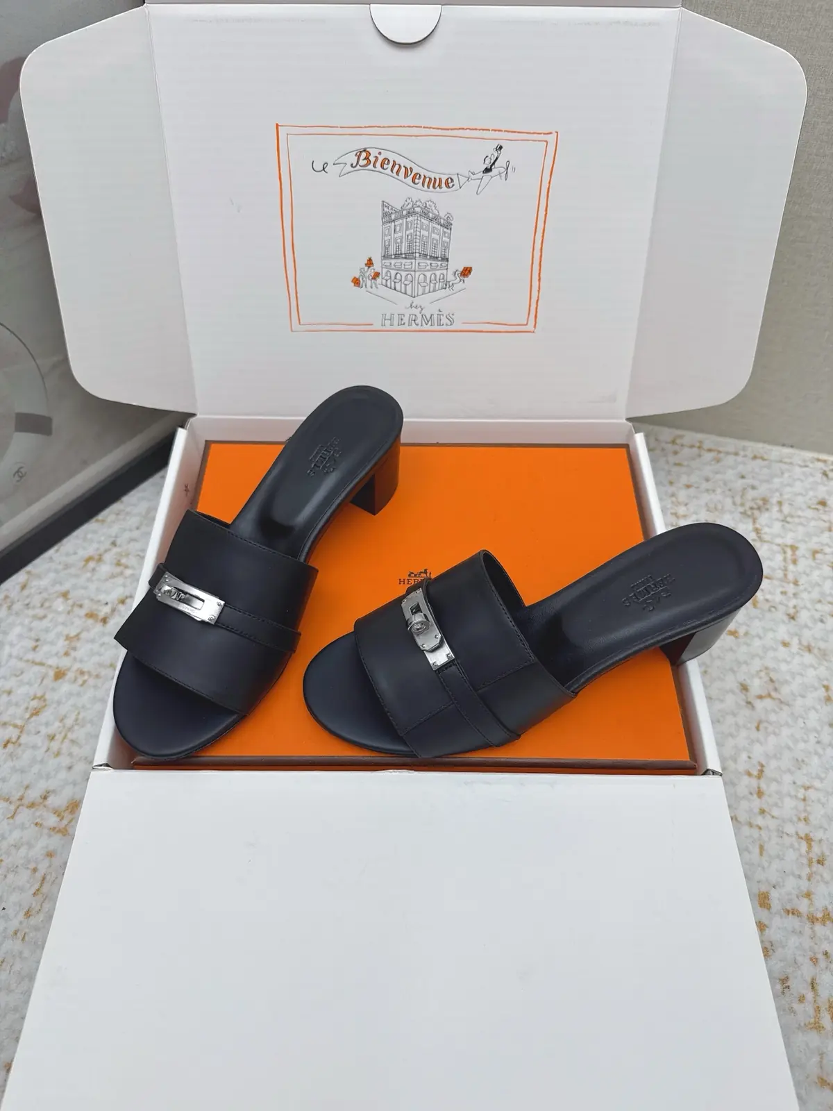 Hermes Style Pink Leather Women's Shoes Lookbook Reference image 3