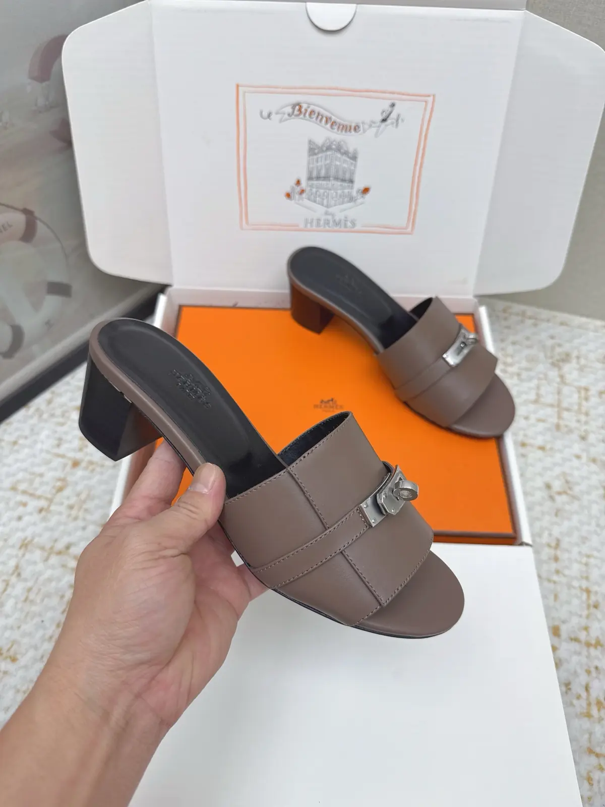 Hermes Style Pink Leather Women's Shoes Lookbook Reference image 5
