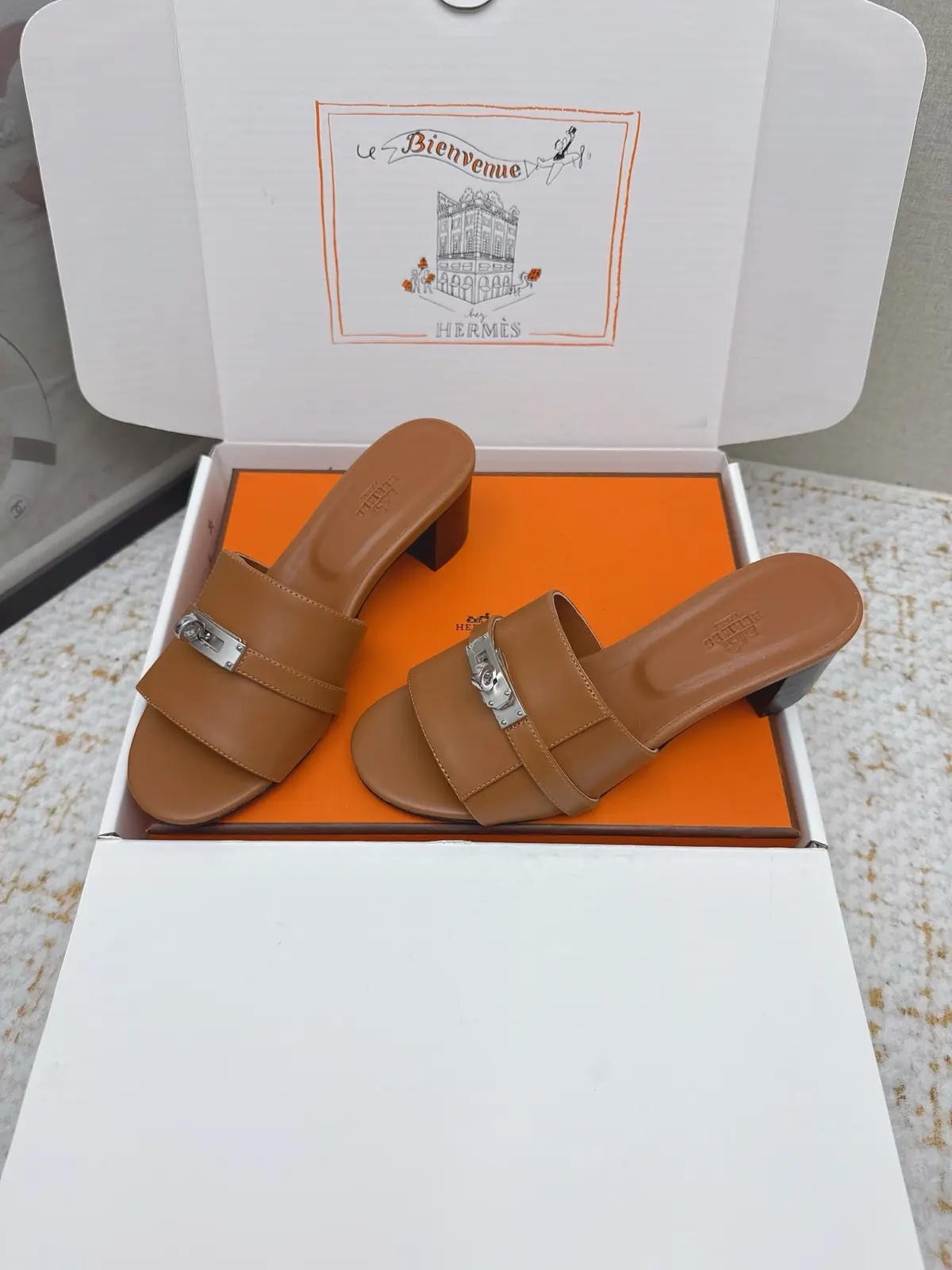 Hermes Style Pink Leather Women's Shoes Lookbook Reference image 3