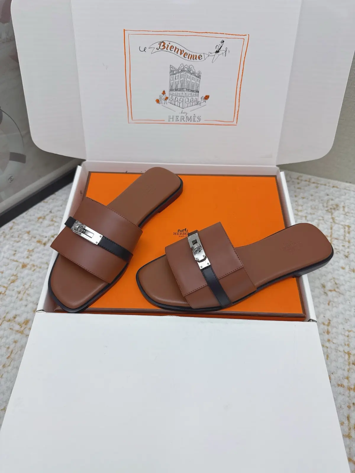 Hermes Style Pink Leather Women's Shoes Lookbook Reference image 3