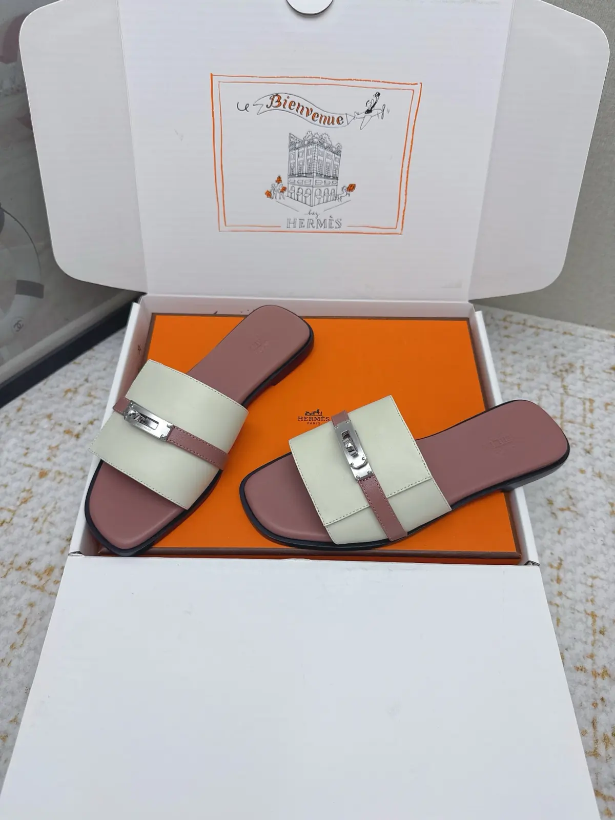 Hermes Style Pink Leather Women's Shoes Lookbook Reference image 3