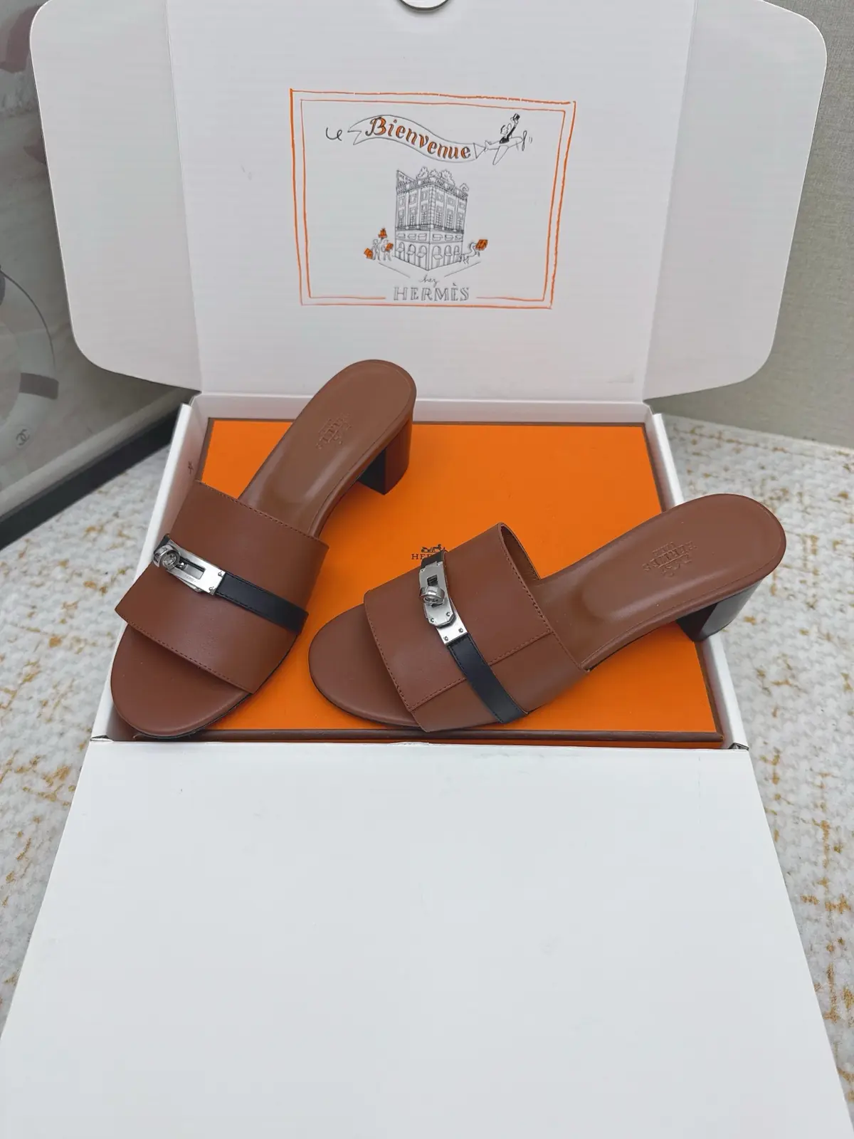 Hermes Style Pink Leather Women's Shoes Lookbook Reference image 3