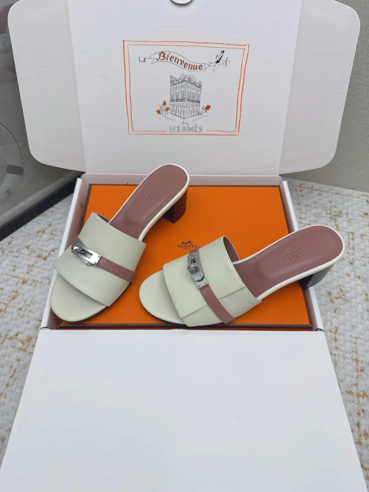 Hermes Style Pink Leather Women's Shoes Lookbook Reference image 3