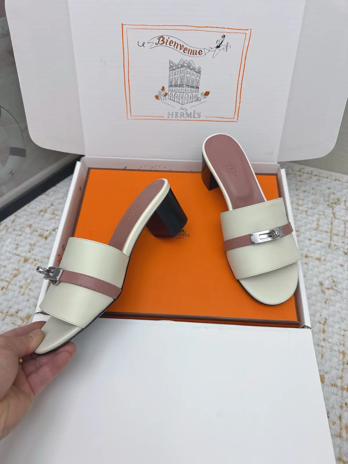 Hermes Style Pink Leather Women's Shoes Lookbook Reference image 4