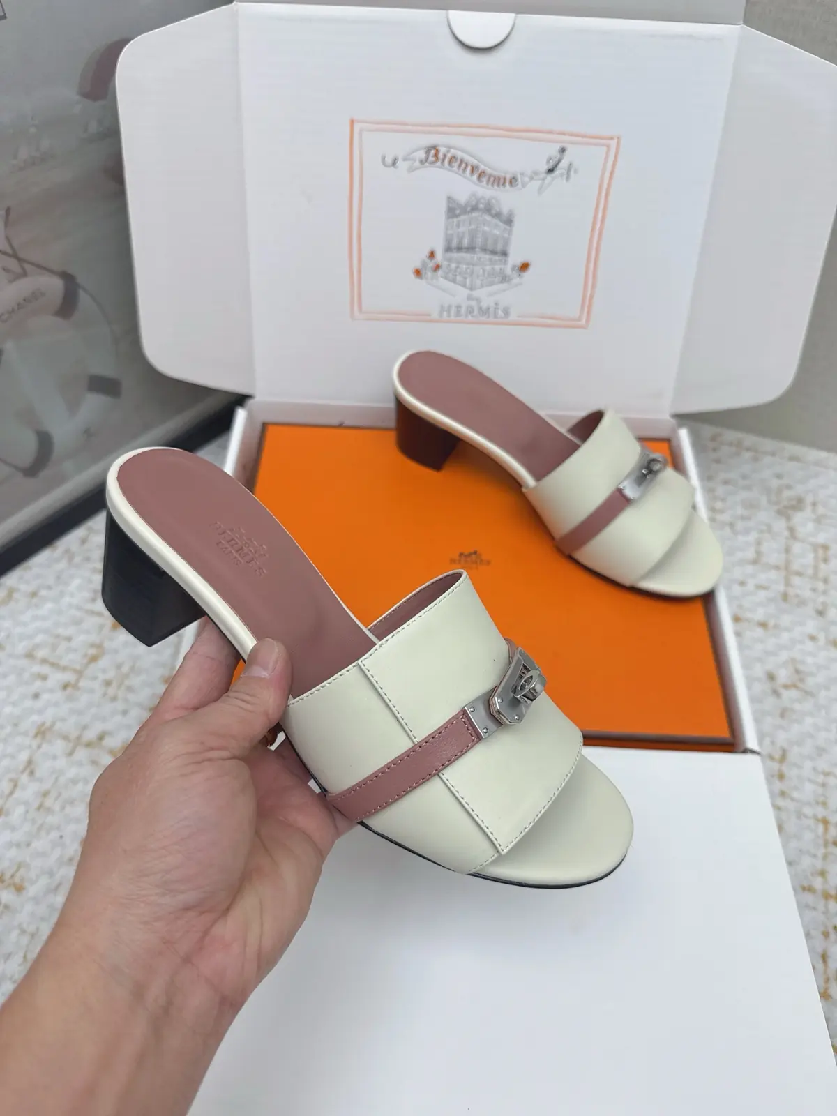 Hermes Style Pink Leather Women's Shoes Lookbook Reference image 5