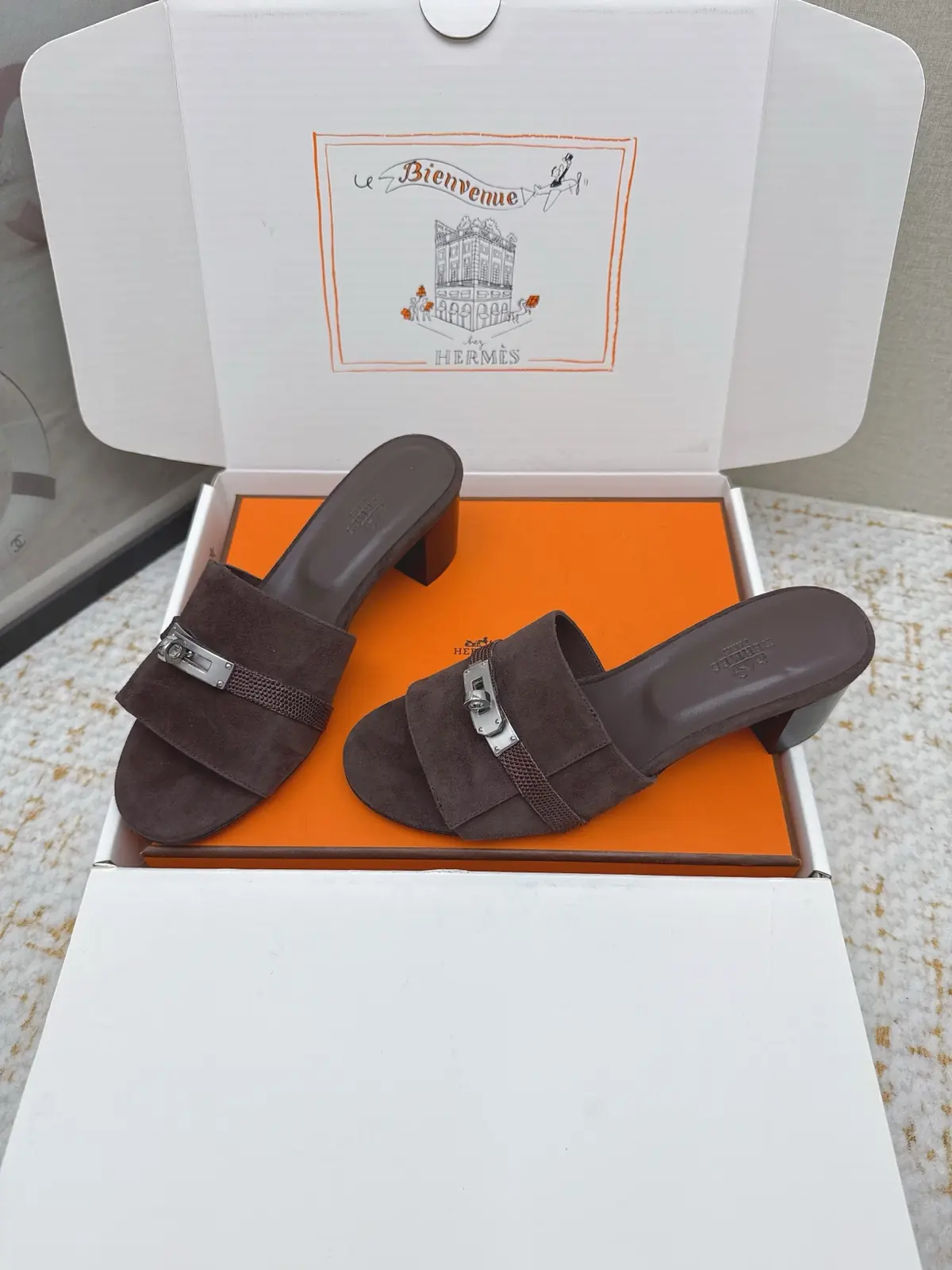 Hermes Style Pink Leather Women's Shoes Lookbook Reference image 3