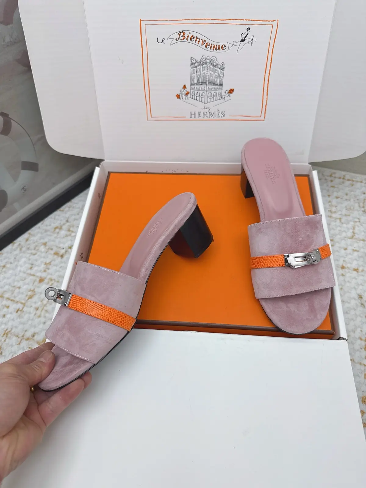Hermes Style Pink Leather Women's Shoes Lookbook Reference image 4
