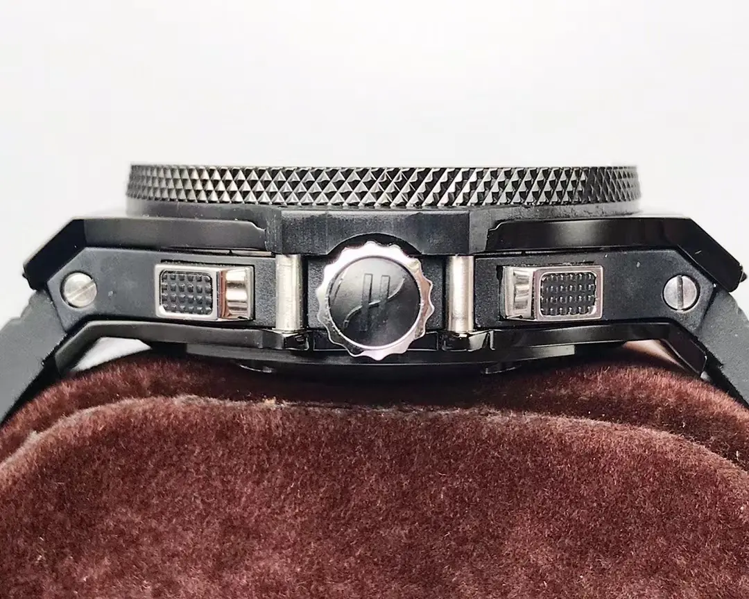 Hublot (恒宝） Style Beige Watches Lookbook Reference image 6