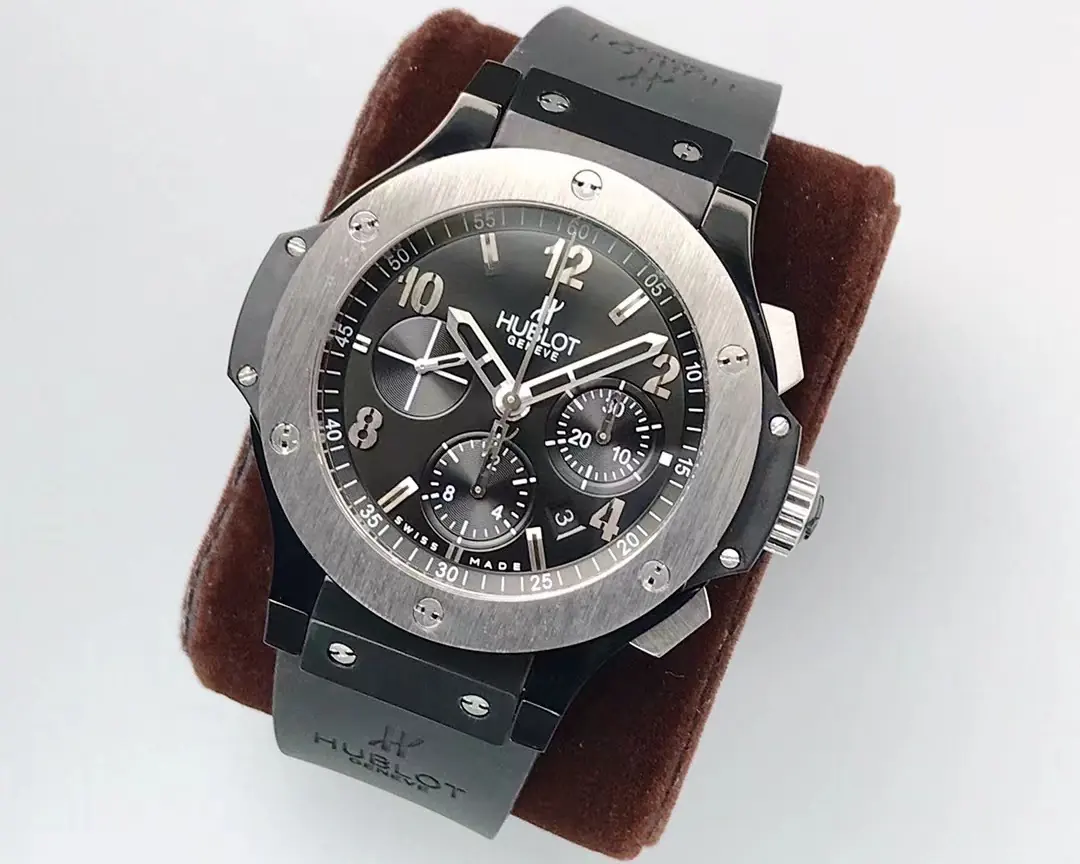 Hublot (恒宝） Style Beige Watches Lookbook Reference image 2