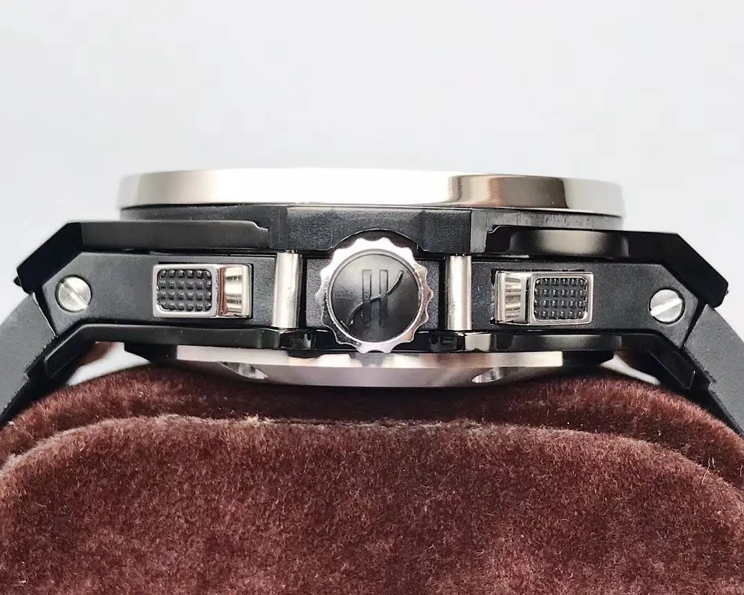 Hublot (恒宝） Style Beige Watches Lookbook Reference image 6