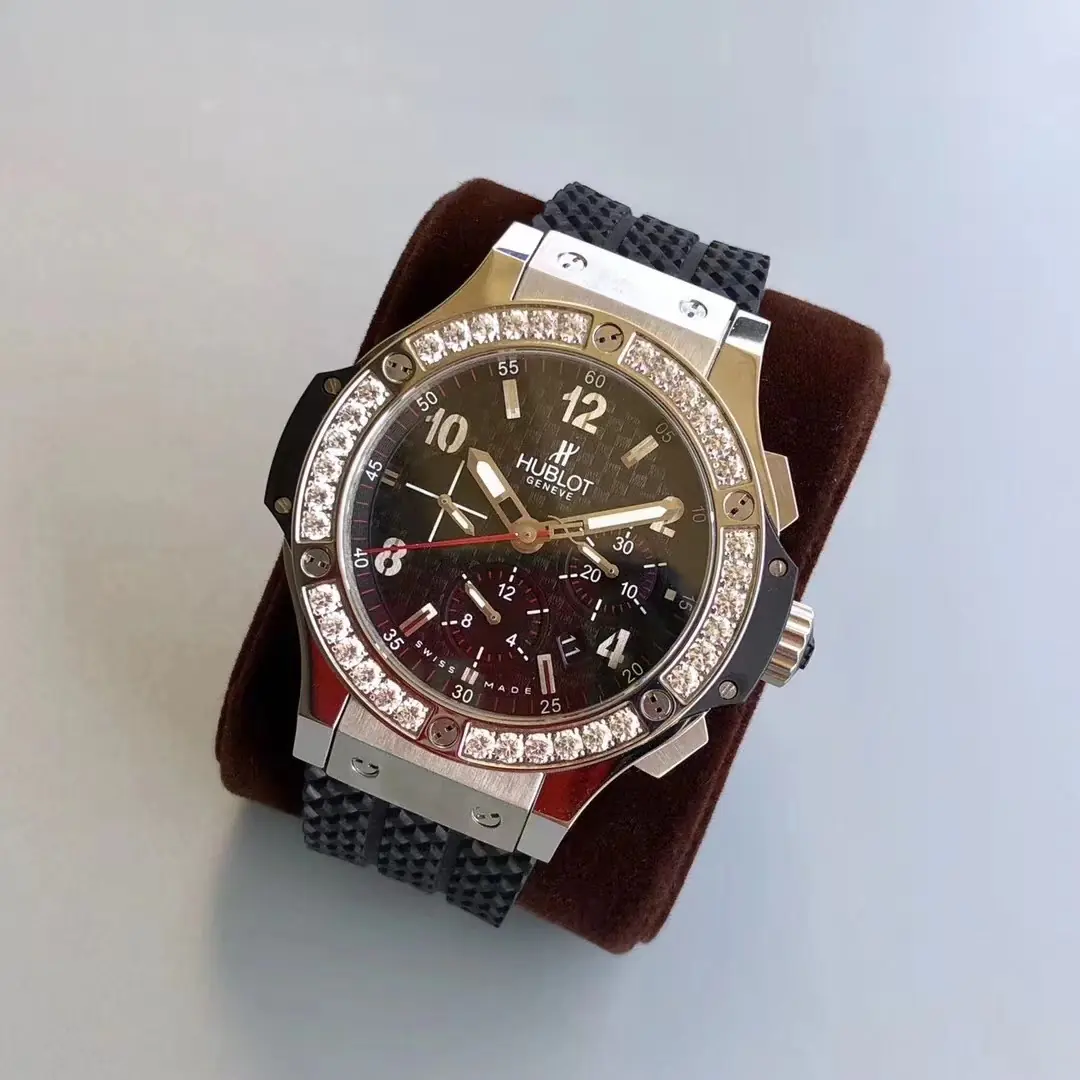 Hublot (恒宝） Style Beige Watches Lookbook Reference image 3