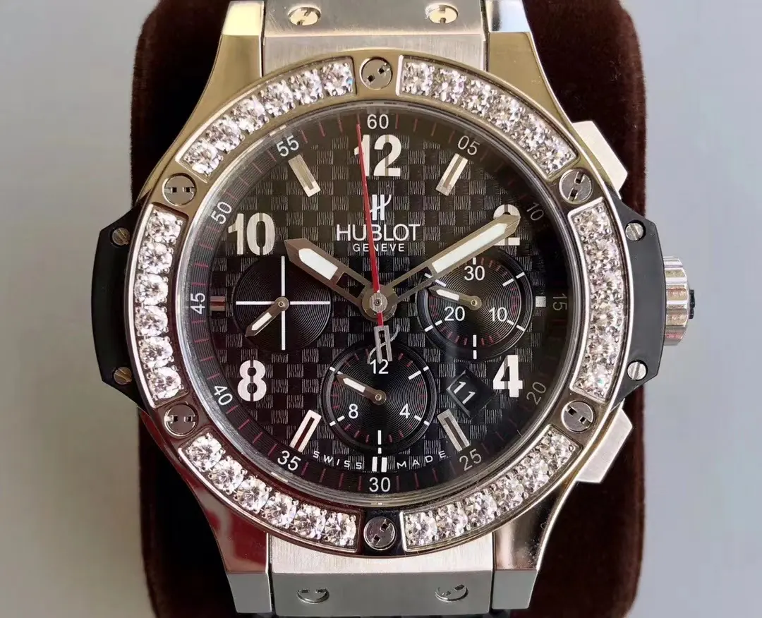 Hublot (恒宝） Style Beige Watches Lookbook Reference image 4