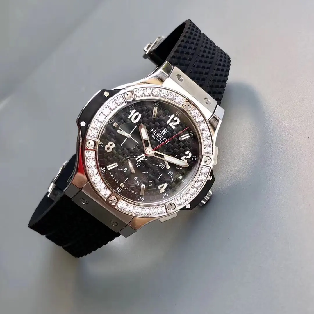 Hublot (恒宝） Style Beige Watches Lookbook Reference image 5