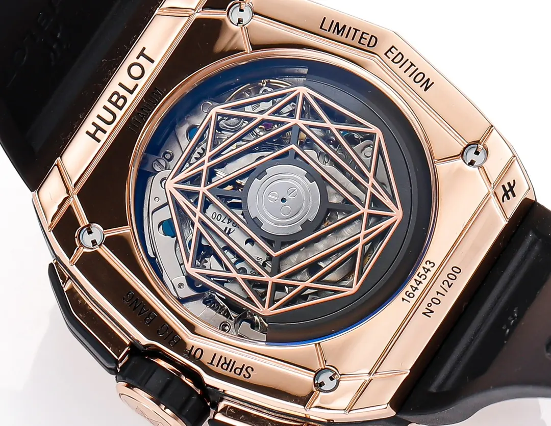 Hublot (恒宝） Style Beige Watches Lookbook Reference image 6