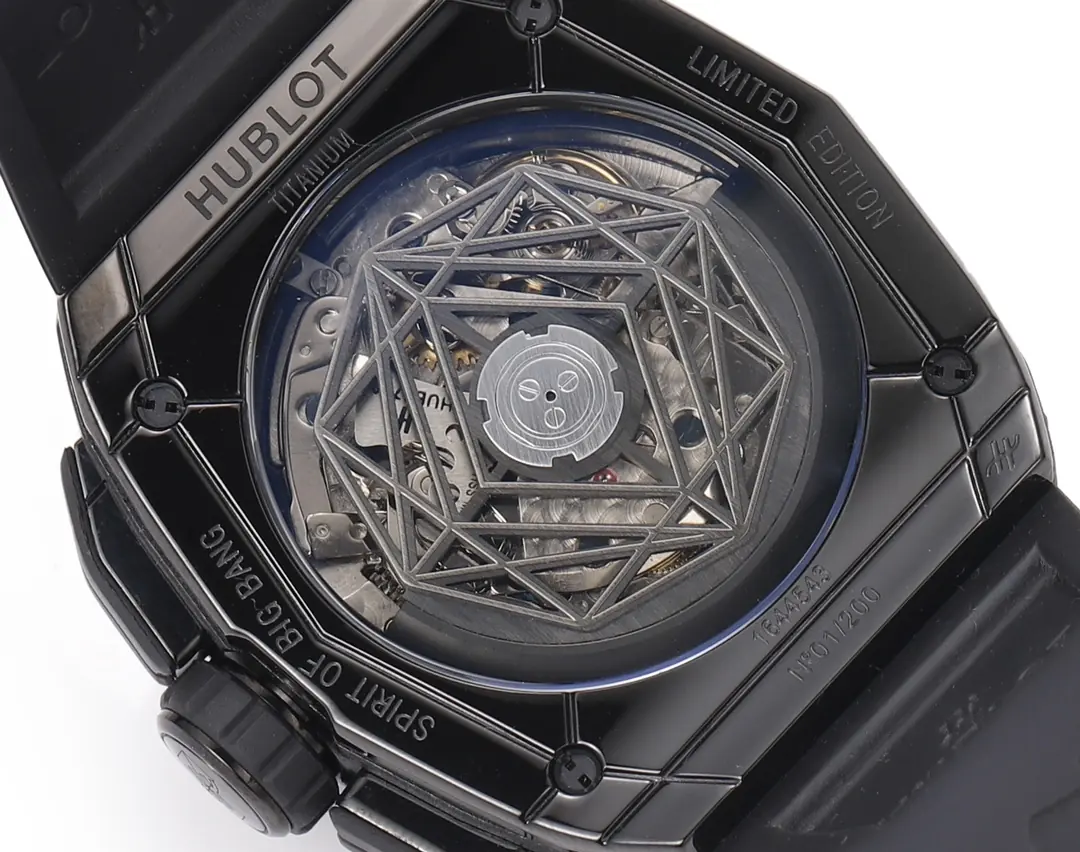 Hublot (恒宝） Style Beige Watches Lookbook Reference image 6