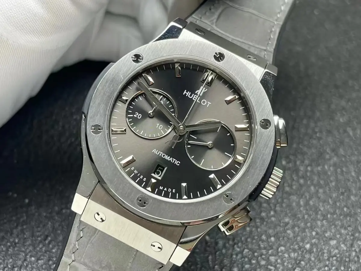 Hublot (恒宝） Style Blue Watches Lookbook Reference image 4