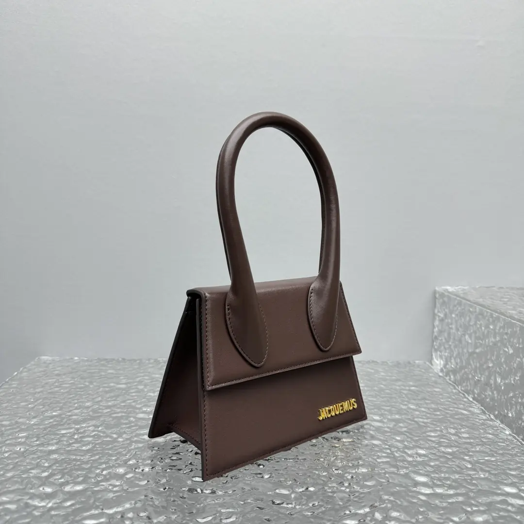 Jacquemus Style Bag Lookbook Reference image 3