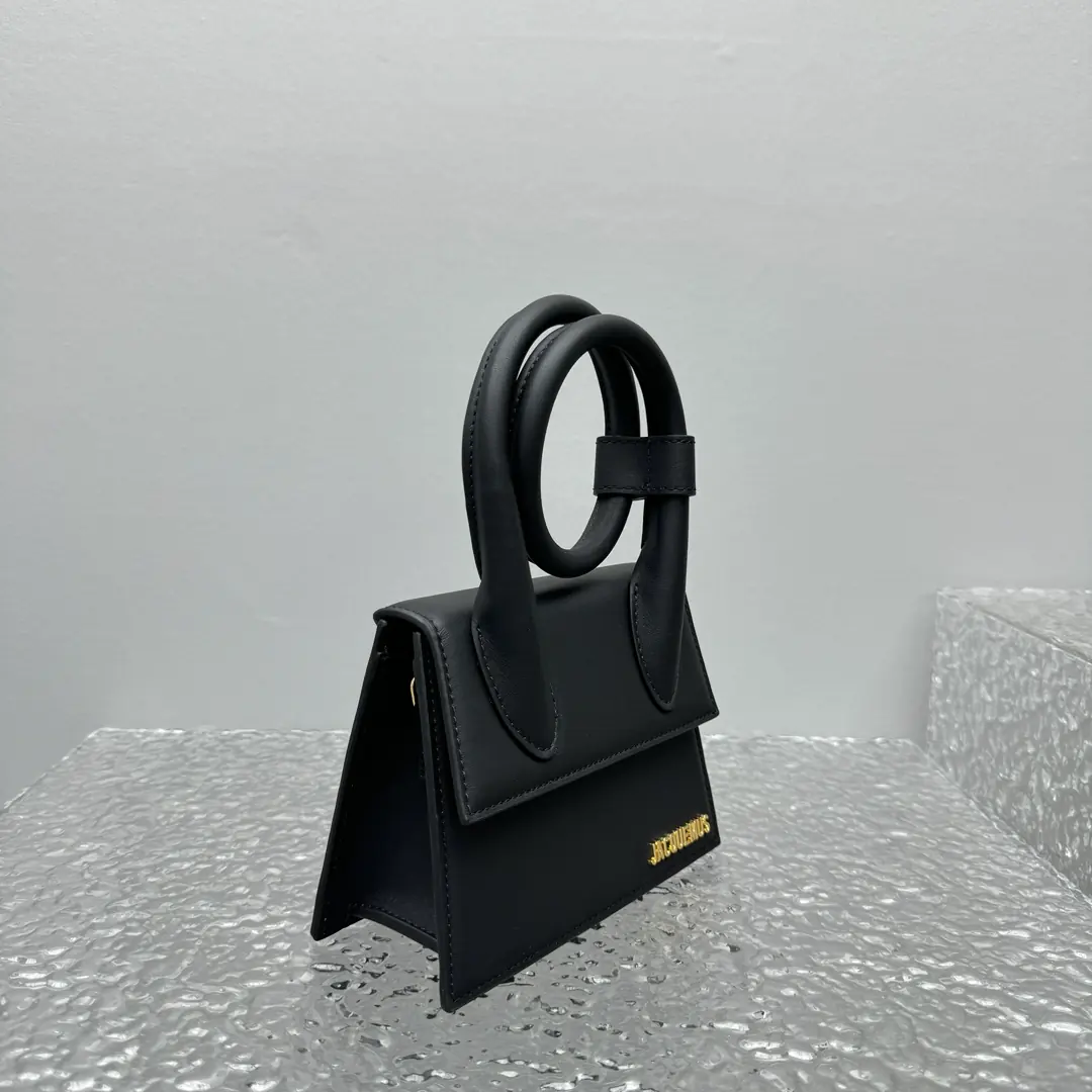 Jacquemus Style Black Crossbody Bag Lookbook Reference image 2