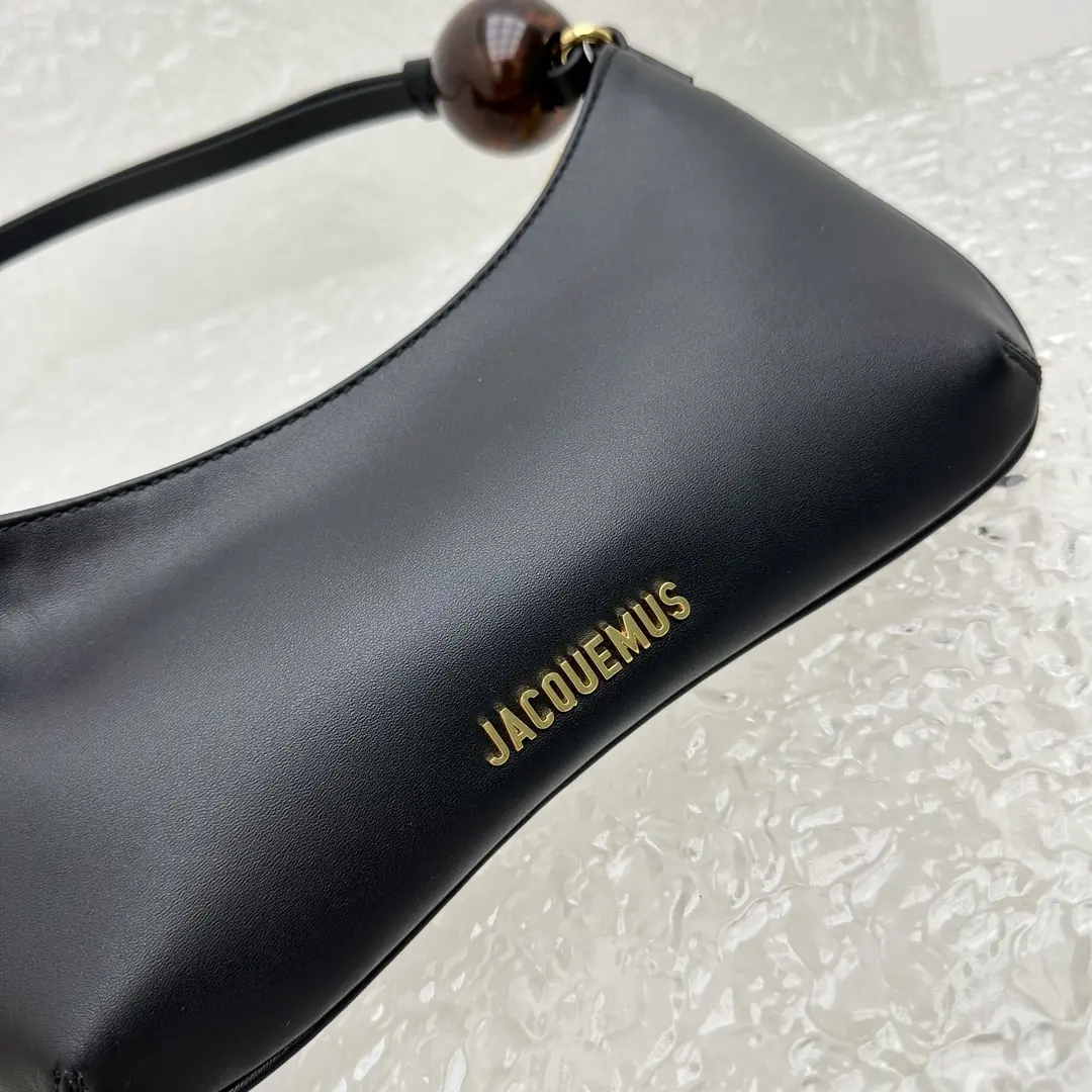 Jacquemus Style Black Leather Crossbody Bag Lookbook Reference image 5