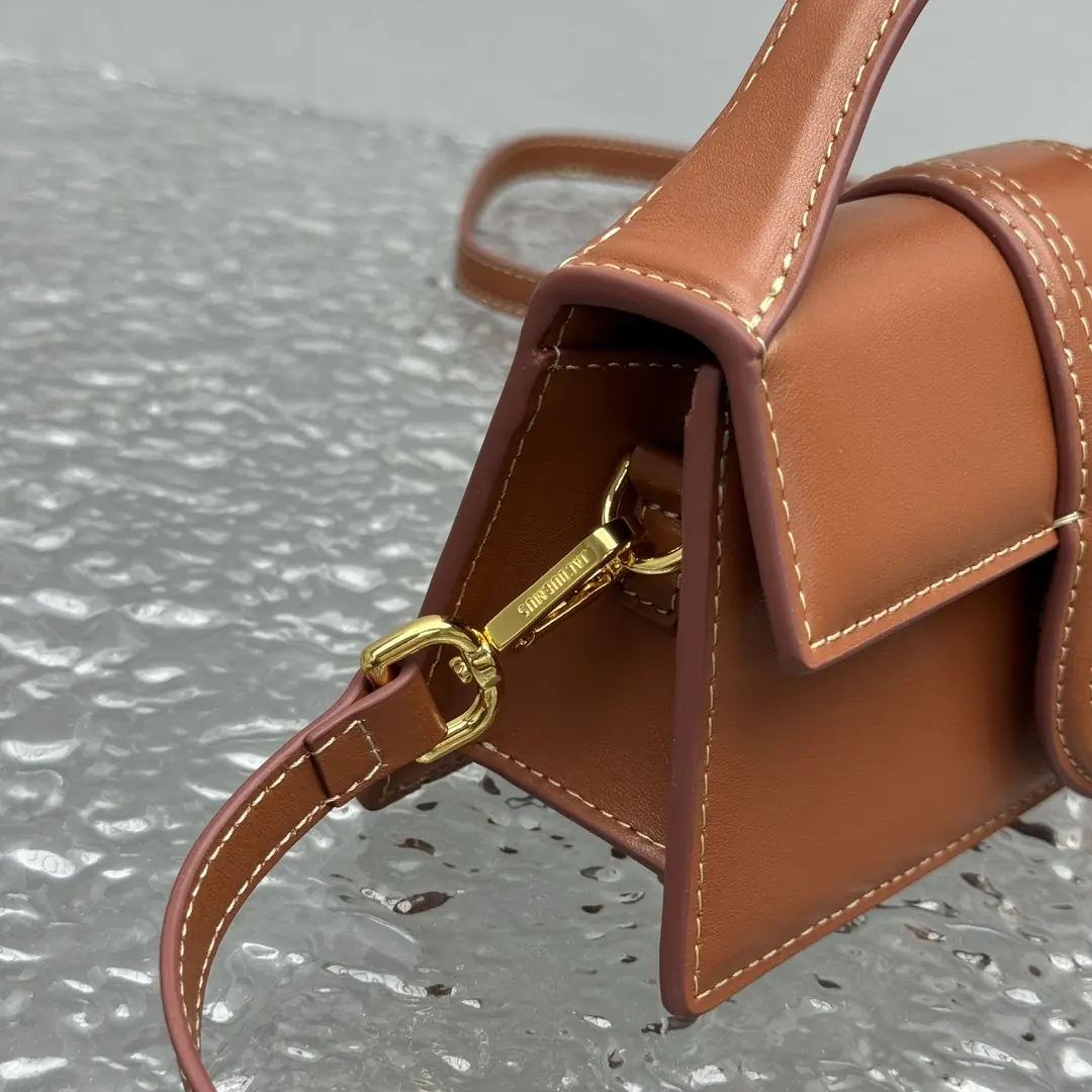 Jacquemus Style Brown Leather Crossbody Bag Lookbook Reference image 4