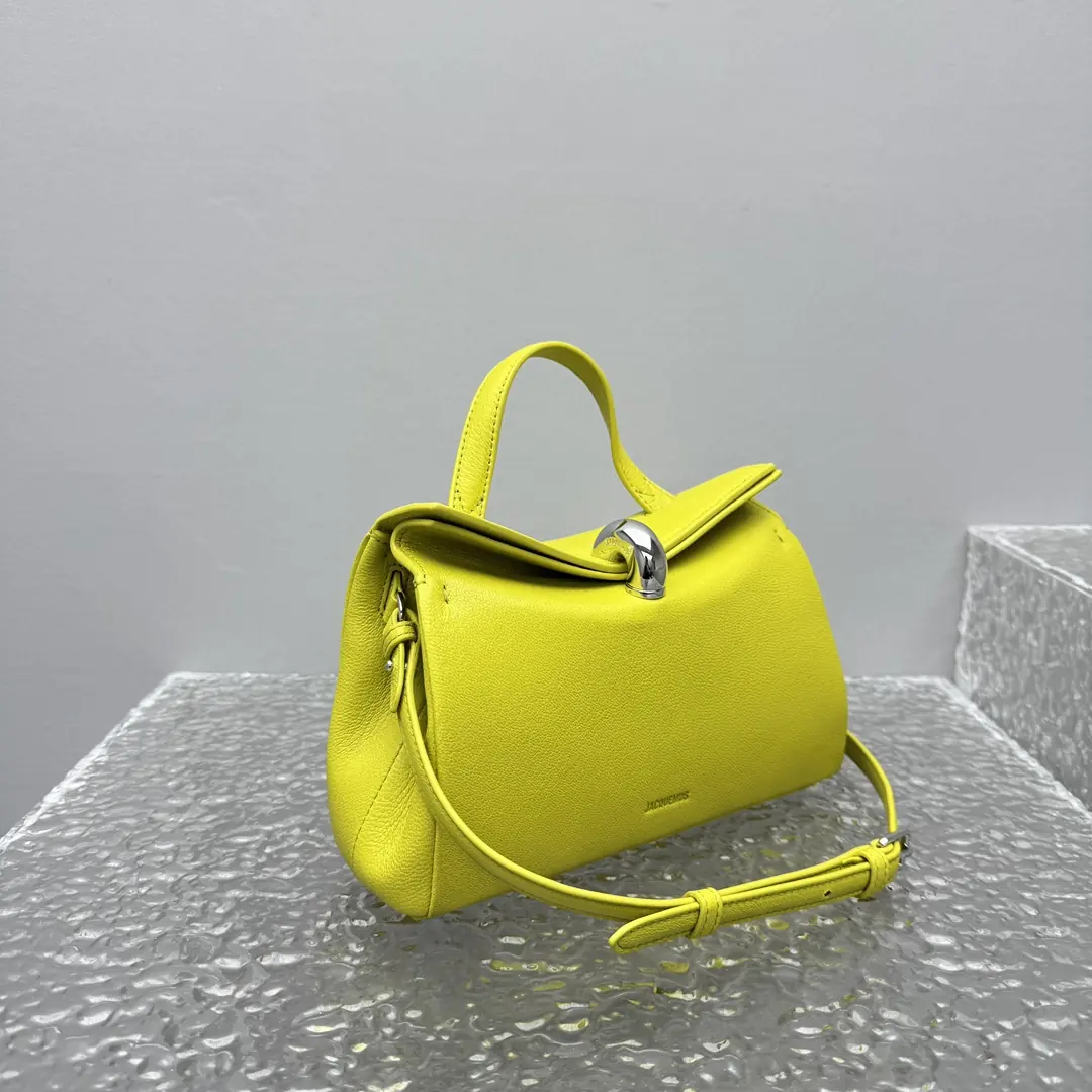 Jacquemus Style Green Leather Top Handle Bag Lookbook Reference image 3