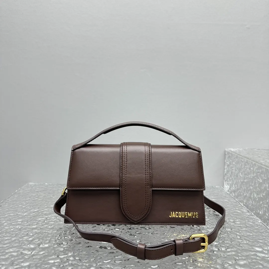 Jacquemus Style Leather Crossbody Bag Lookbook Reference image 2