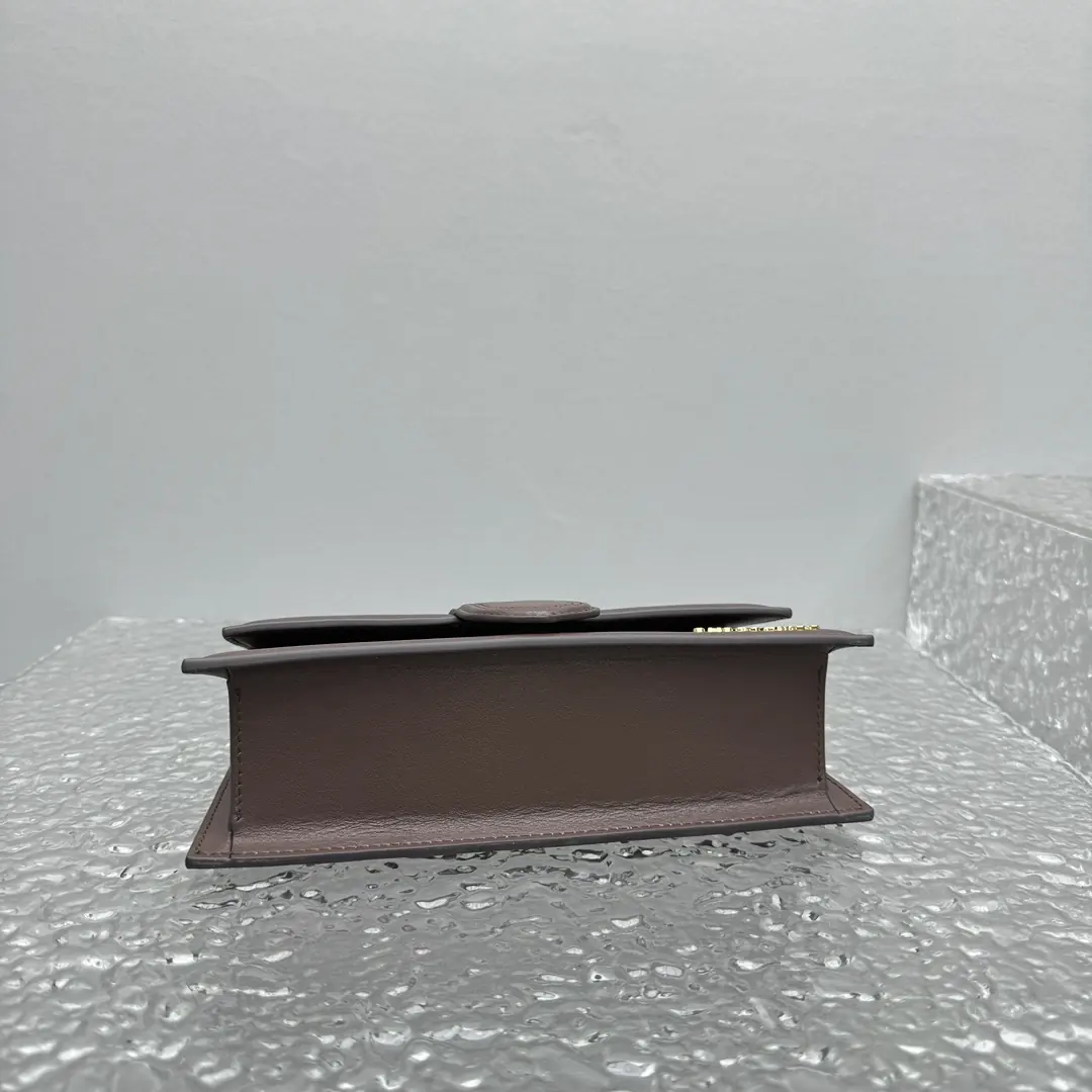 Jacquemus Style Leather Crossbody Bag Lookbook Reference image 6