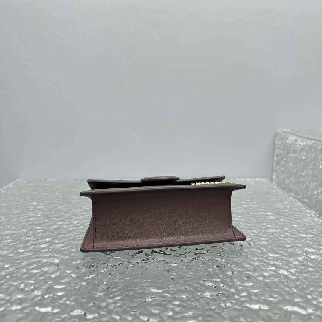 Jacquemus Style Leather Crossbody Bag Lookbook Reference image 4
