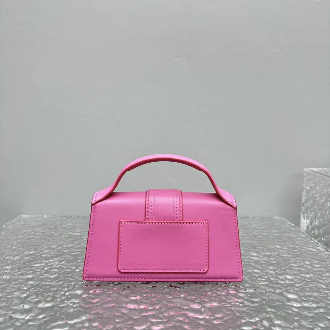 Jacquemus Style Pink Leather Crossbody Bag Lookbook Reference image 3