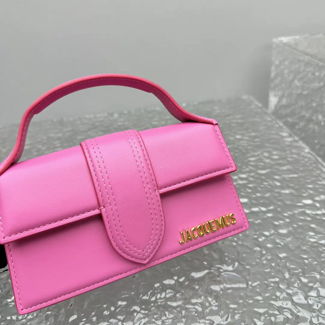 Jacquemus Style Pink Leather Crossbody Bag Lookbook Reference image 5