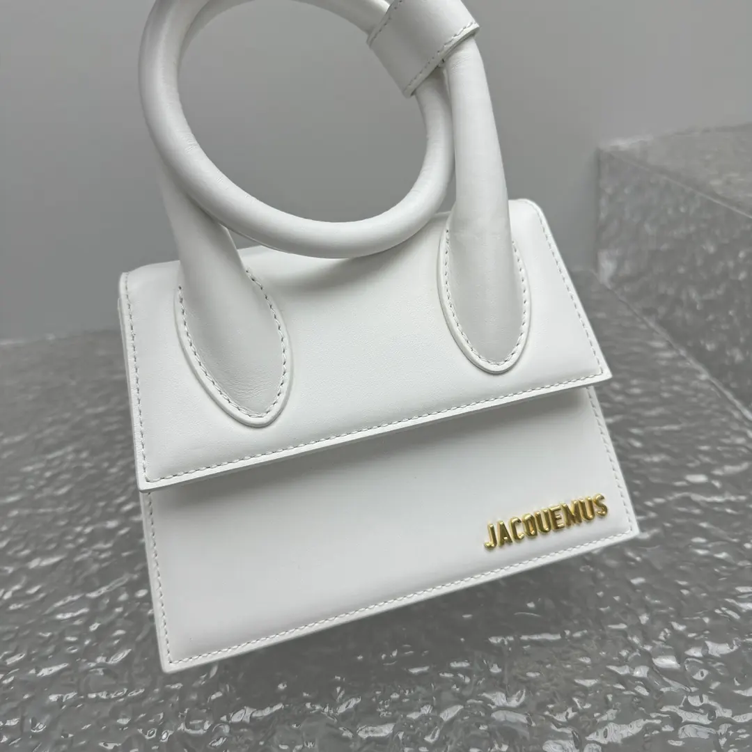 Jacquemus Style White Crossbody Bag Lookbook Reference image 5
