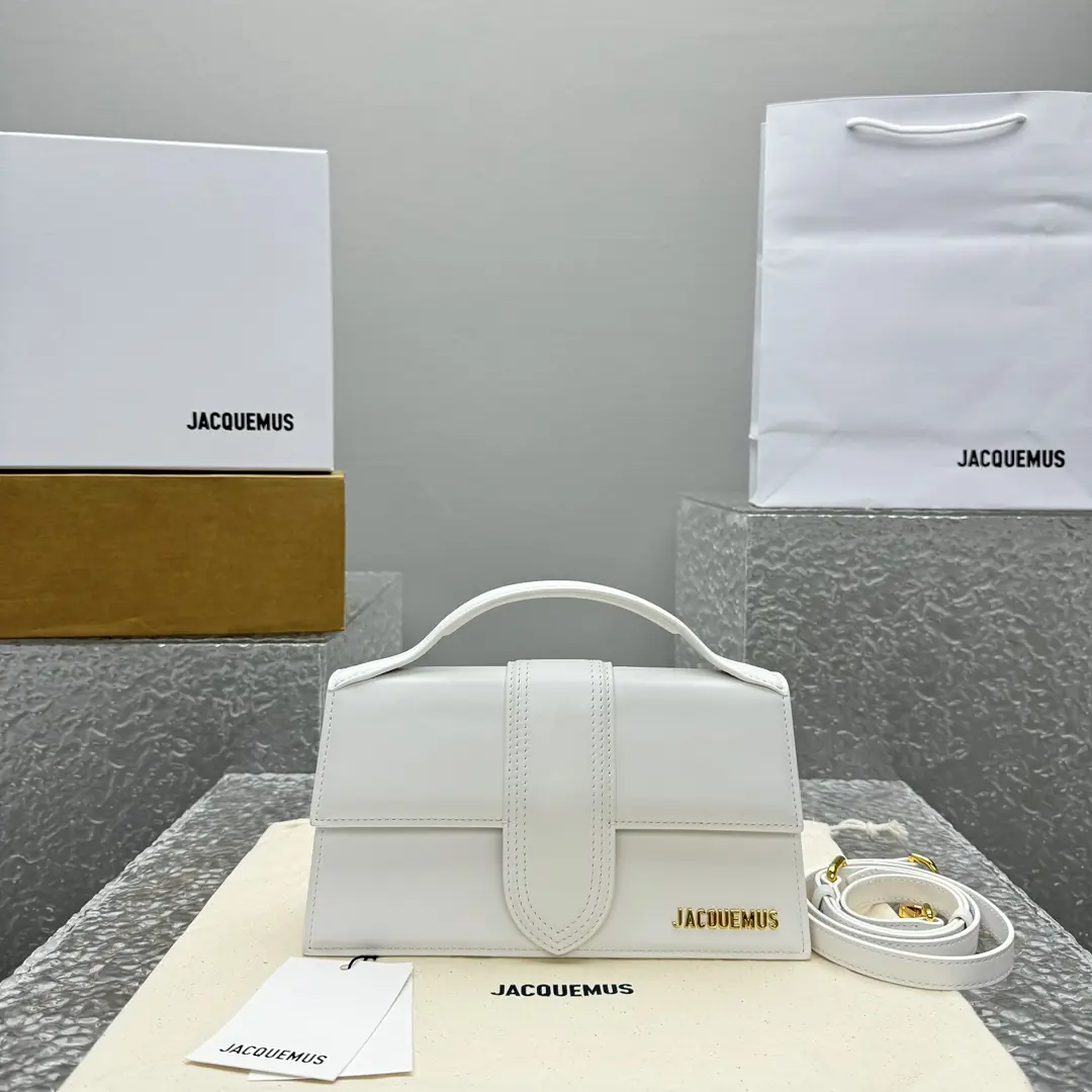 Jacquemus Style White Leather Crossbody Bag Lookbook Reference image 1