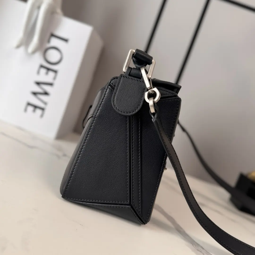 Loewe Style Black Leather Top Handle Bag Lookbook Reference image 2