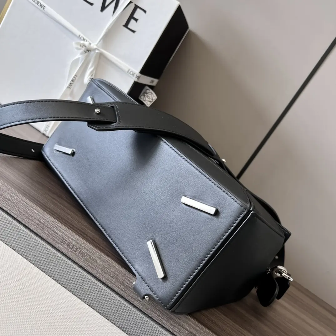 Loewe Style Black Leather Wallet Lookbook Reference image 4