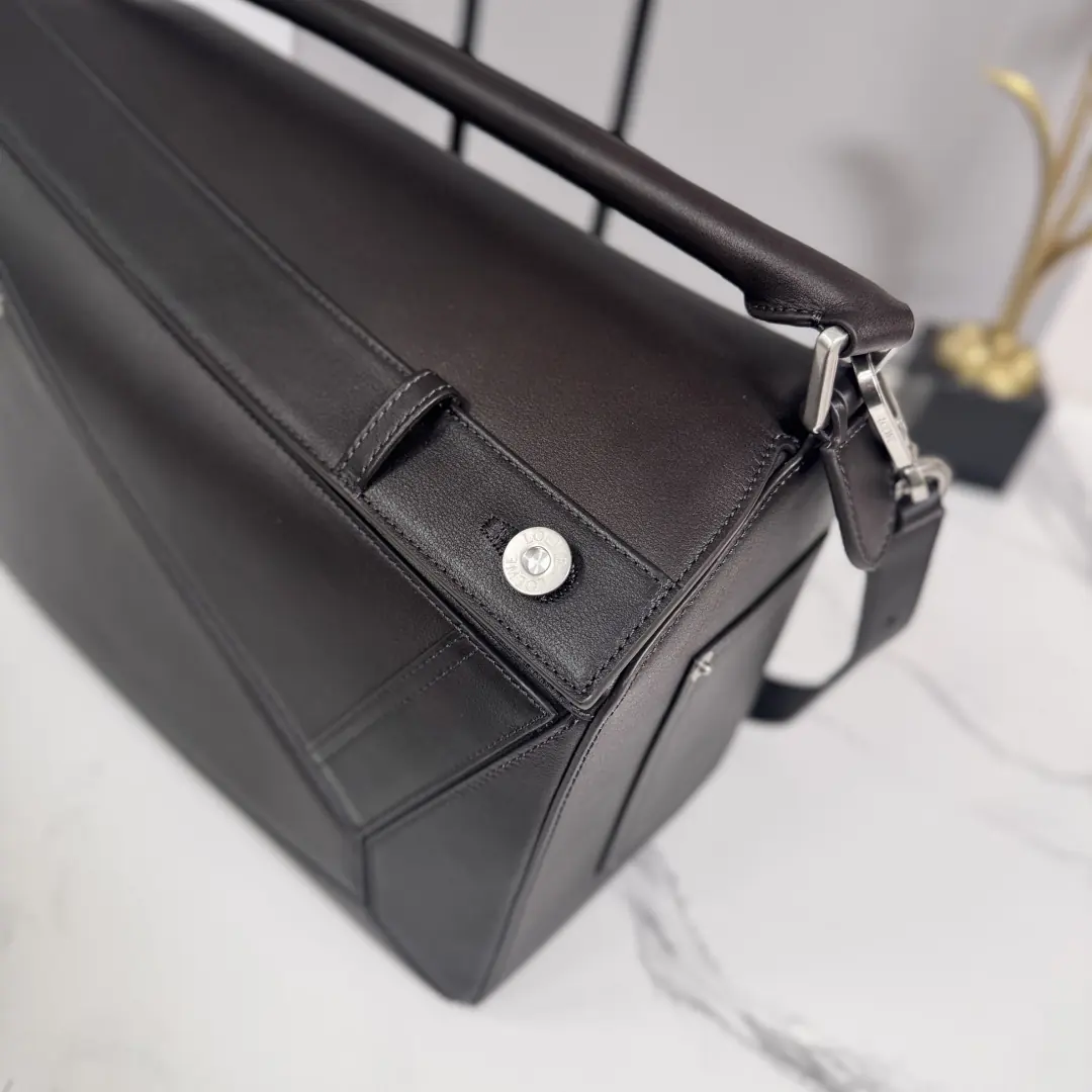 Loewe Style Brown Leather Top Handle Bag Lookbook Reference image 5