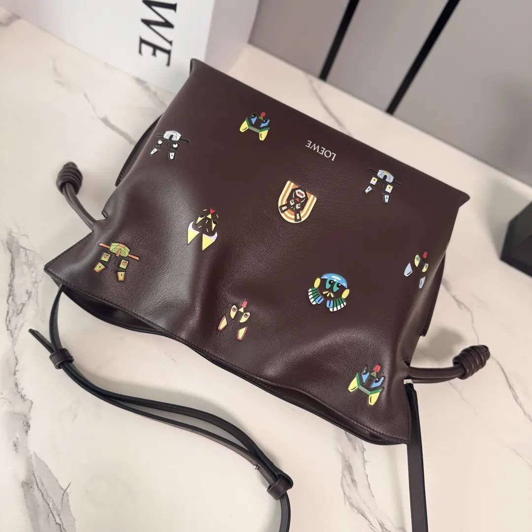 Loewe Style Brown Leather Wallet Lookbook Reference image 6