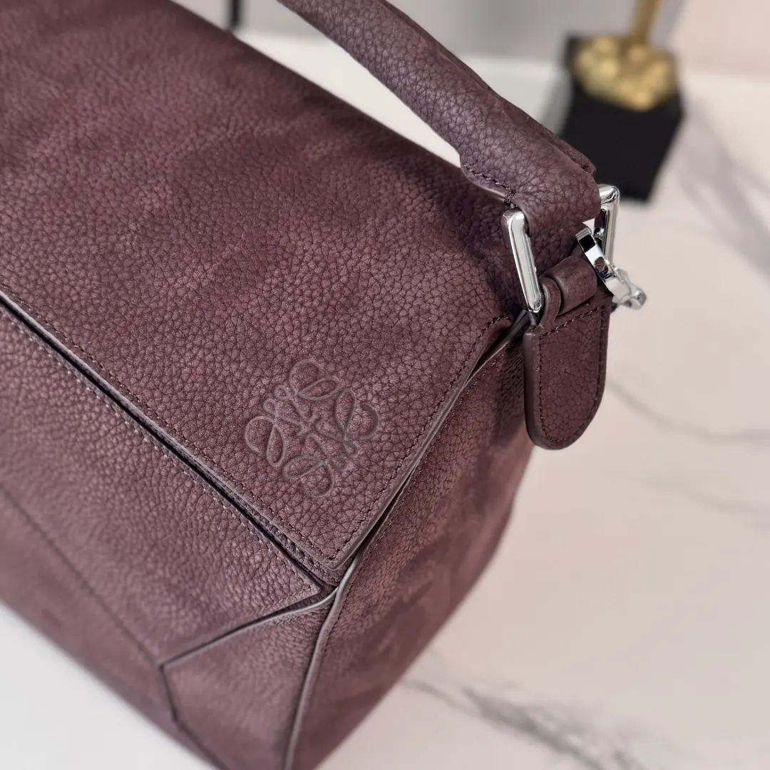 Loewe Style Gold Canvas Shoulder Bag Lookbook Reference image 5